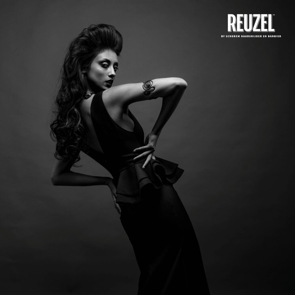Reuzel – Model – Social Post